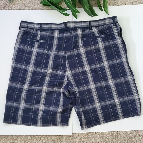 Ben Hogan Performance Navy Plaid Short - Picture 10 of 11